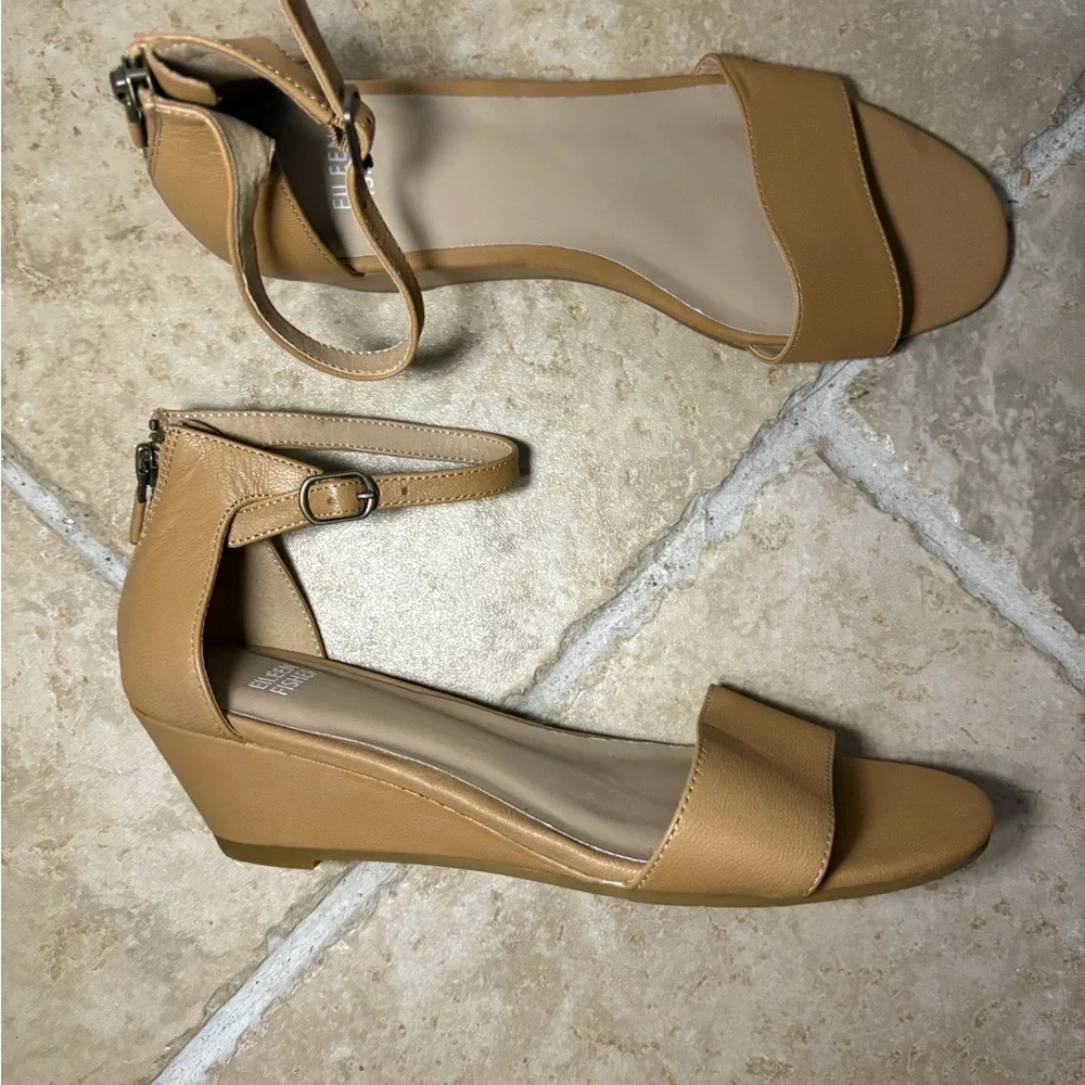 New Eileen Fisher Women's Mara Ankle Tumbled Honey‎ Leather Wedge Sandal Summer